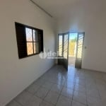 Casa residencial disponível para venda no bairro Jardim Canaã em Uberlândia-MG