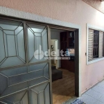 Casa residencial disponível para venda no bairro Santa Luzia em Uberlândia-MG