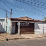 Casa Residencial disponível para Venda no bairro Segismundo Pereira em Uberlândia-MG