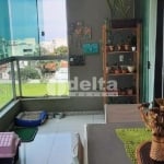 Apartamento disponível para venda no bairro Santa Mônica em Uberlândia-MG