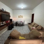 Casa residencial disponível para venda no bairro Presidente Roosevelt em Uberlândia-MG