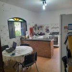 Casa residencial disponível para venda no bairro Santa Mônica em Uberlândia-MG