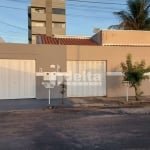 Casa residencial disponível para venda no bairro Aclimação em Uberlândia-MG