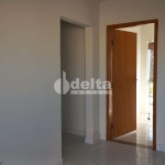 Casa residencial disponível para venda no bairro Jardim Canaã em Uberlândia-MG