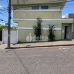 Casa residencial disponível para venda no bairro Tabajaras em Uberlândia-MG