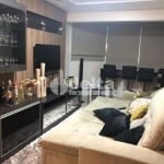 Apartamento disponível para venda no bairro Santa Mônica em Uberlândia-MG