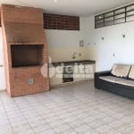 Casa residencial disponível para venda no bairro Osvaldo Resende em Uberlândia-MG