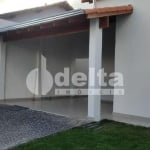 Casa residencial disponível para venda no bairro Jardim Holanda em Uberlândia - MG.