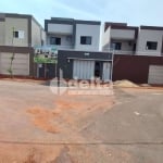 Casa residencial disponível para venda no bairro Grand Ville em Uberlândia - MG.