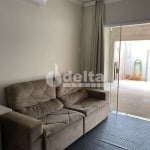 Casa residencial disponível para venda no bairro Jardim Holanda em Uberlândia - MG.