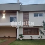 Casa em condomínio disponível para venda no bairro Granja Marileusa em Uberlândia-MG