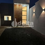 Casa residencial disponível para venda no bairro Jardim Brasília em Uberlândia-MG