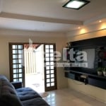 Casa residencial disponível para venda no bairro Tocantins em Uberlândia-MG