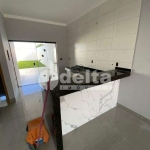 Casa residencial disponível para venda no bairro Marta Helena  em Uberlândia-MG