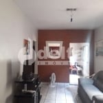 Casa residencial disponível para venda no bairro Saraiva em Uberlândia-MG.