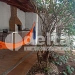 Casa residencial disponível para venda no bairro Jardim Botânico em Uberlândia-MG