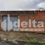 Área disponível para venda no bairro Santa Mônica em Uberlândia-MG