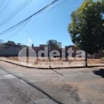 Terreno disponível para venda no bairro Luizote de Freitas em Uberlândia-MG