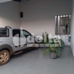 Casa residencial disponível para venda no Bairro Jardim Patrícia em Uberlândia-MG