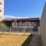 Casa Residencial disponível para venda no bairro Santa Mônica em Uberlândia-MG