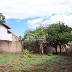 Terreno disponível para venda no bairro Santa Mônica em Uberlândia-MG