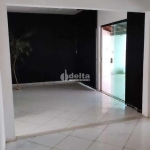 Casa residencial disponível para venda no bairro São Jorge em Uberlândia-MG