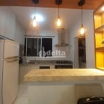 Apartamento disponível para venda no bairro Segismundo Pereira em Uberlândia-MG