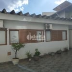 Casa residencial disponível para venda no bairro Lídice em Uberlândia-MG