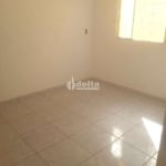 Casa residencial disponível para venda no bairro Granada em Uberlândia-MG