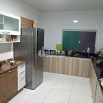 Casa residencial disponível para venda no bairro Jardim Brasília em Uberlândia-MG