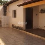 Casa residencial disponível para venda no bairro Vigilato Pereira em Uberlândia-MG