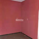 Casa Residencial disponível para venda no bairro Santa Mônica em Uberlândia-MG