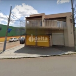 Casa residencial disponível para venda no bairro Custódio Pereira em Uberlândia-MG