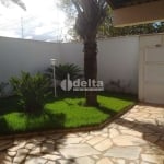 Casa residencial disponível para venda no bairro City Uberlândia em Uberlândia-MG