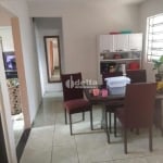 Casa residencial disponível para venda no bairro Luizote de freitas em Uberlândia MG