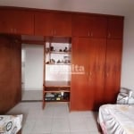 Casa residencial disponível para venda no bairro Presidente Roosevelt em Uberlândia-MG