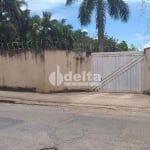 Área disponível para venda no bairro Chácaras Tubalina e Quartel em Uberlândia-MG