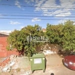 Terreno disponível para venda no bairro Santa Mônica em Uberlândia-MG