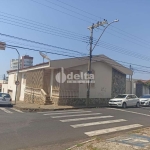 Casa Comercial disponível para Venda no bairro Fundinho em Uberlândia-MG