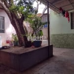 Casa residencial disponível para venda no bairro Presidente Roosevelt em Uberlândia-MG