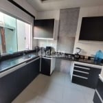 Casa residencial disponível para venda no Bairro Jardim Patrícia em Uberlândia-MG