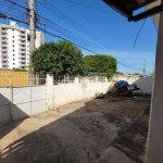 Casa residencial disponível para venda no bairro Presidente Roosevelt em Uberlândia-MG