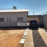 Casa disponível para venda no bairro Novo Mundo em Uberlândia-MG