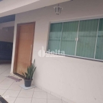 Casa residencial disponível para venda no bairro Cidade Jardim  em Uberlândia-MG