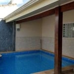 Casa residencial disponível para venda no bairro Alto Umuarama em Uberlândia-MG