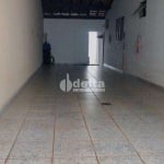 Casa residencial  disponível para venda no bairro Santa Mônica em Uberlândia-MG