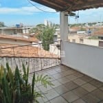 Casa residencial disponível para venda no bairro Custódio Pereira em Uberlândia-MG