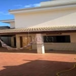 Casa residencial disponível para venda no bairro Alto Umuarama em Uberlândia-MG