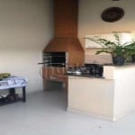 Casa residencial disponível para venda no Bairro Jardim Patrícia em Uberlândia-MG