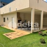 Casa Comercial disponível para Venda no bairro Chácaras Tubalina  em Uberlândia-MG